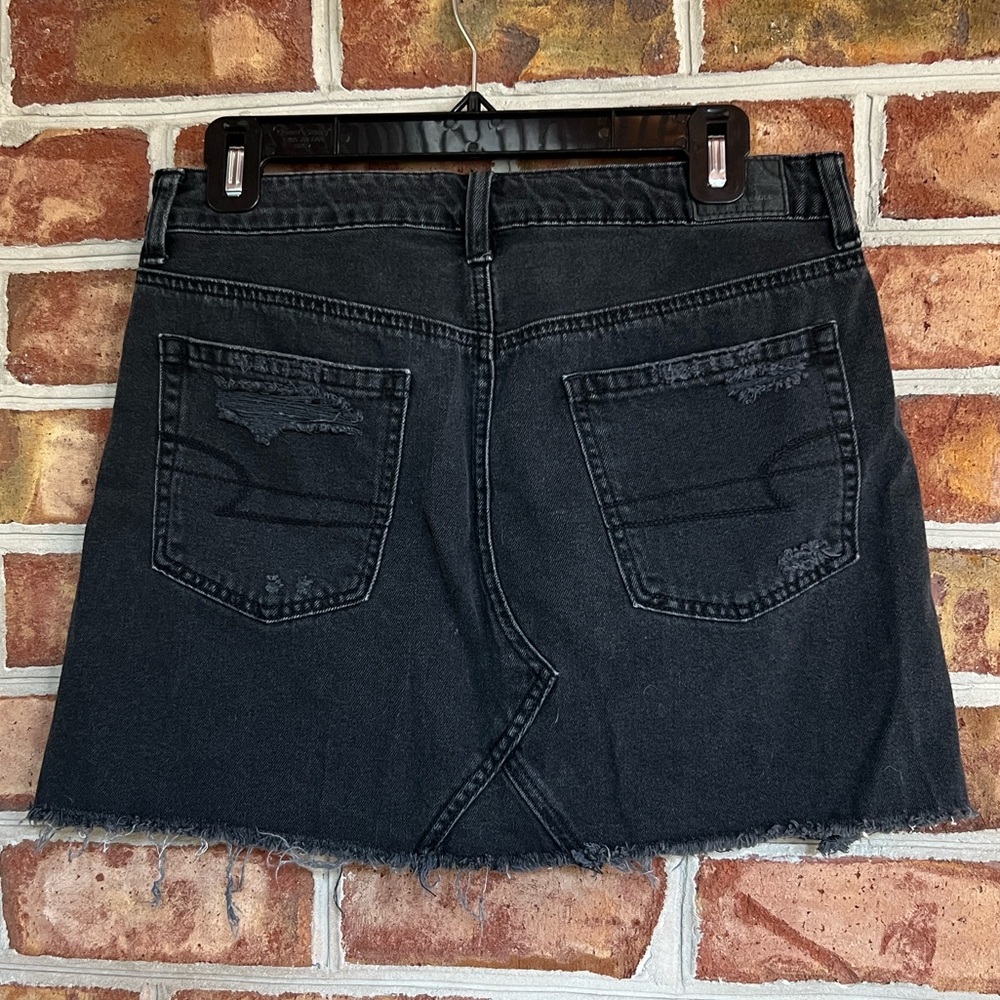 American Eagle Outfitters Black denim jeans distressed Mini Skirt. Size 6 - Picture 2 of 8
